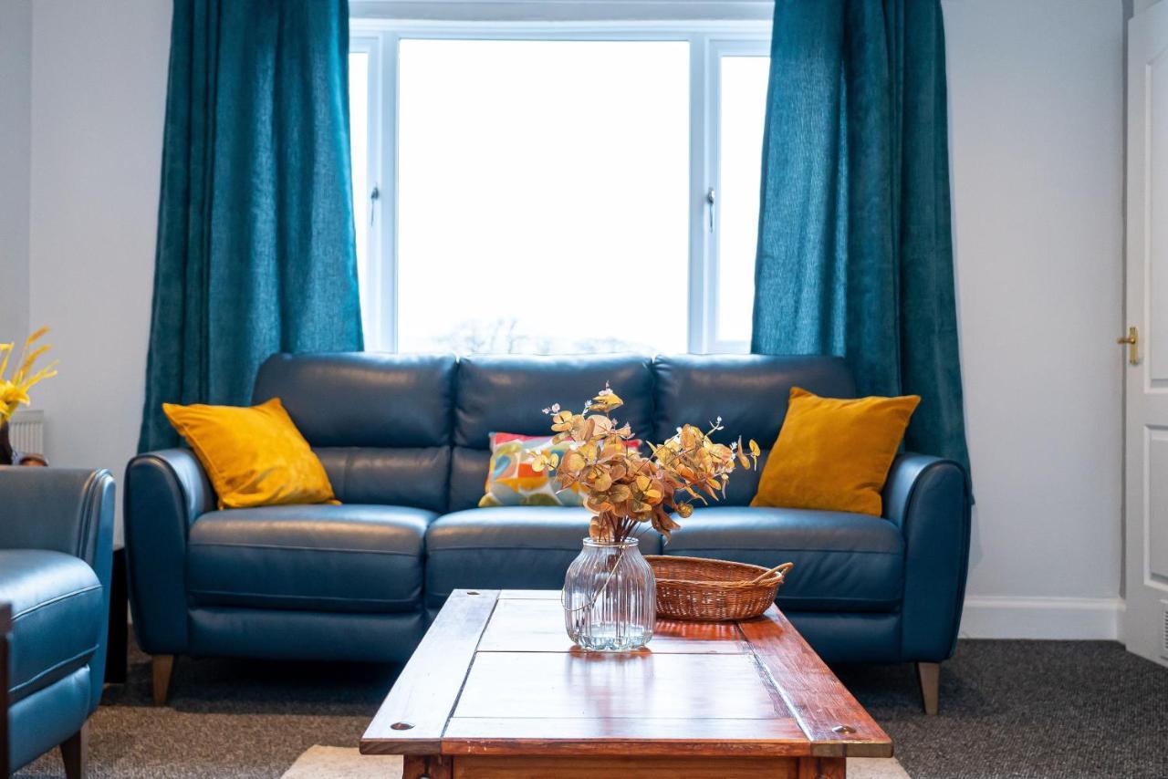 Lovely 3-Bedroom Flat With Free Parking Bridge of Allan Esterno foto
