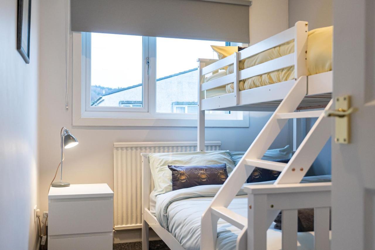 Lovely 3-Bedroom Flat With Free Parking Bridge of Allan Esterno foto